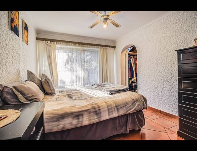 4 BEDROOM HOUSE FOR SALE IN EASTLEIGH